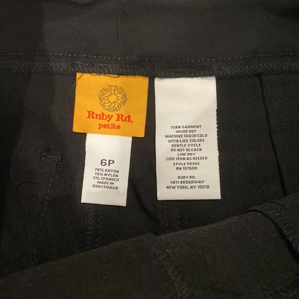 Ruby Rd black Bermuda shorts 6 - Picture 3 of 4